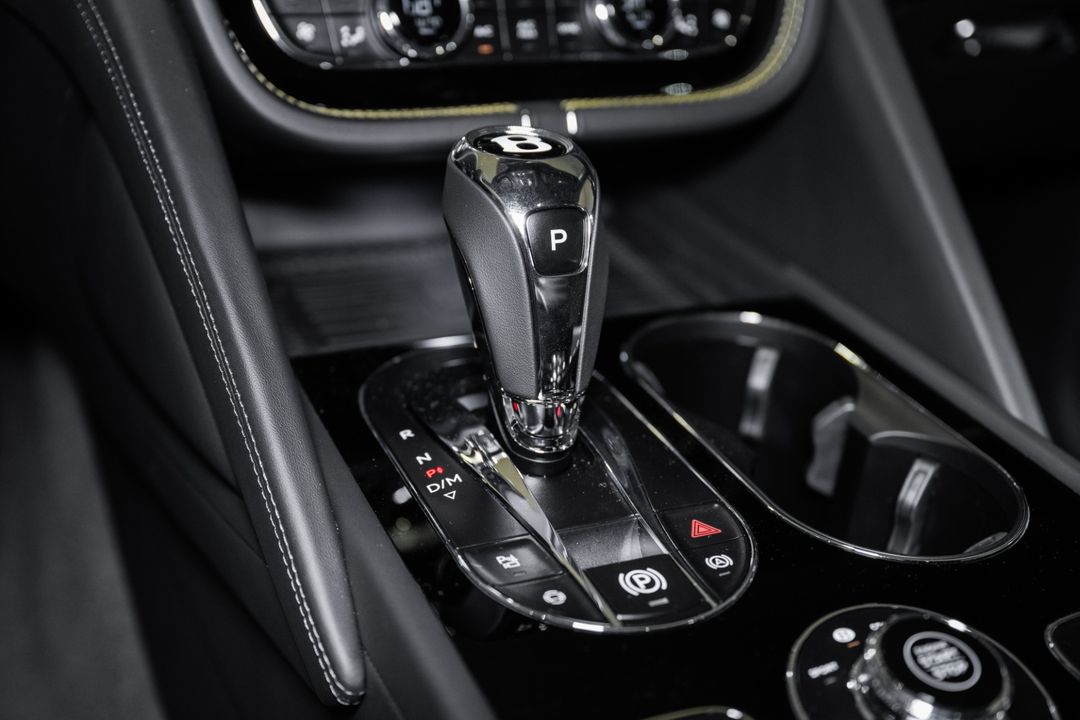 2025 Bentley Bentayga