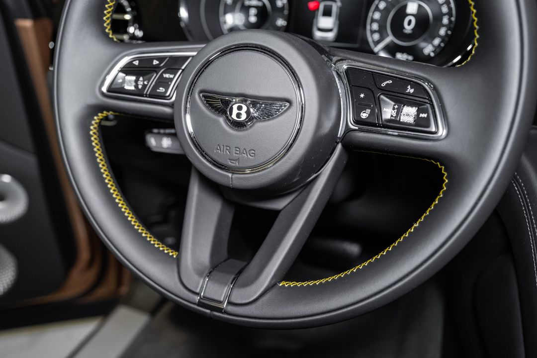 2025 Bentley Bentayga