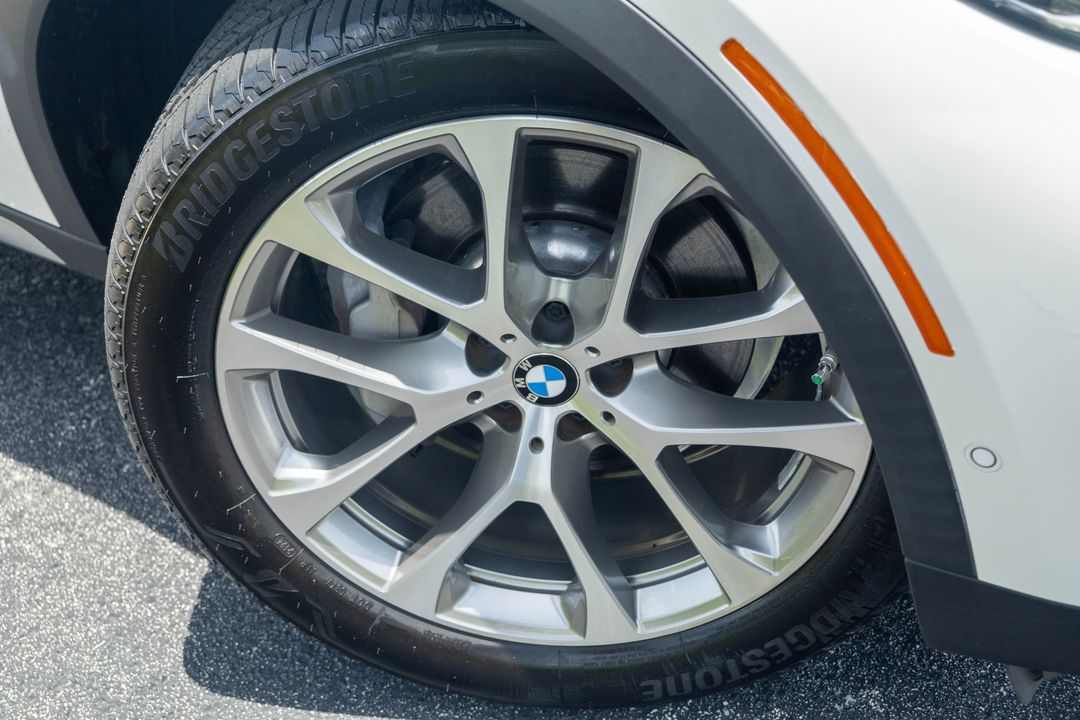 2022 BMW X6