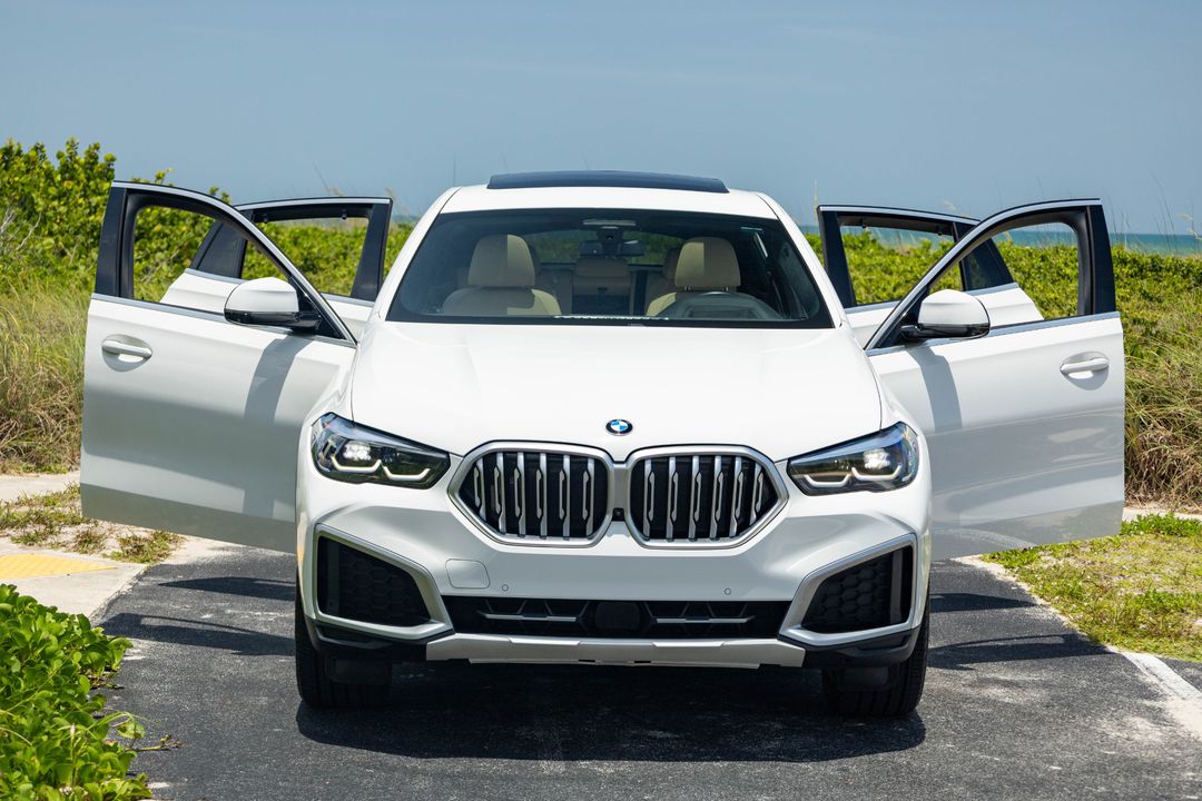 2022 BMW X6