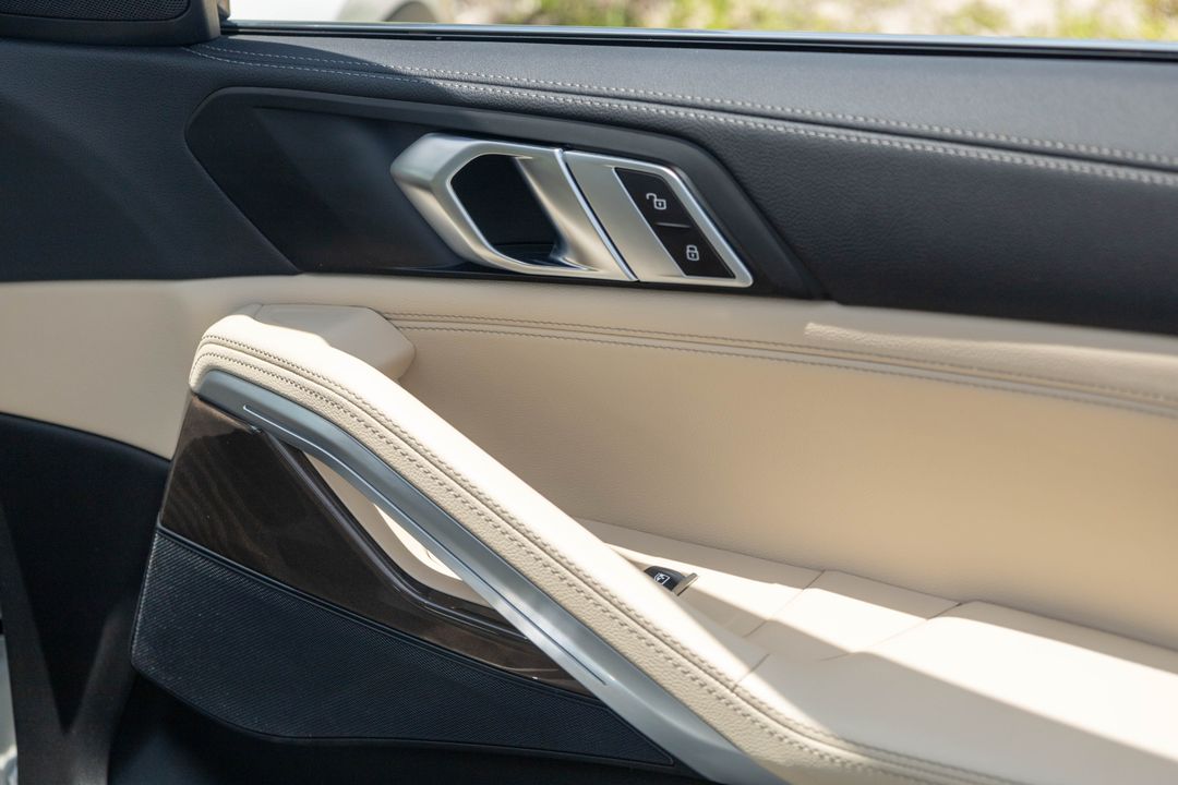 2022 BMW X6