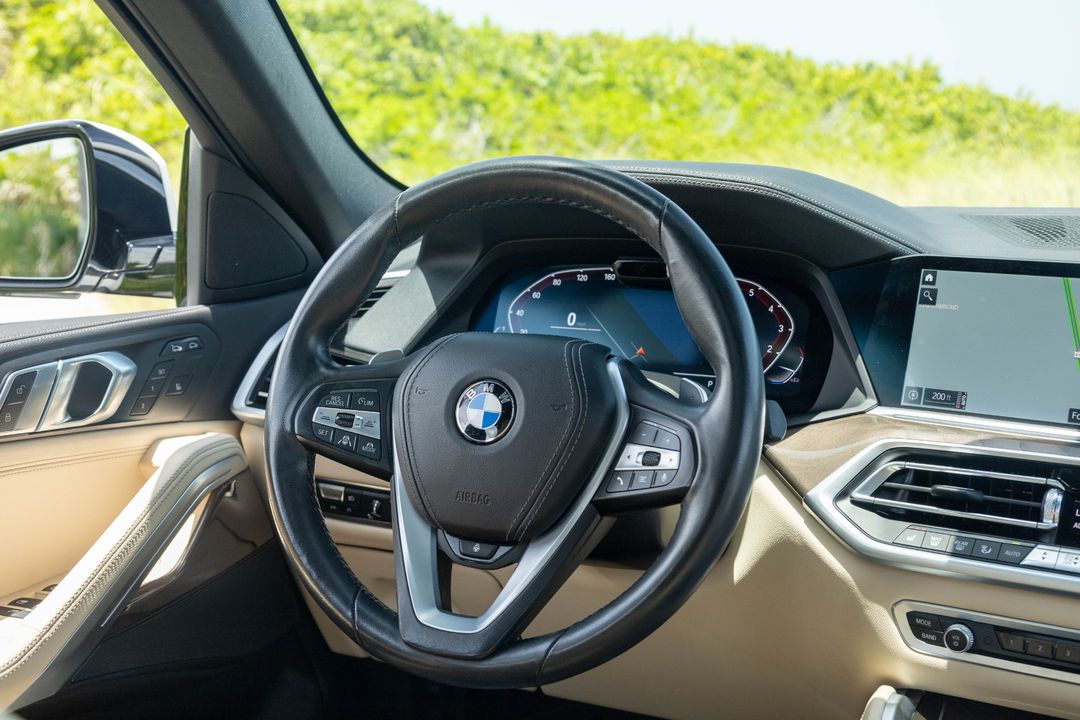 2022 BMW X6