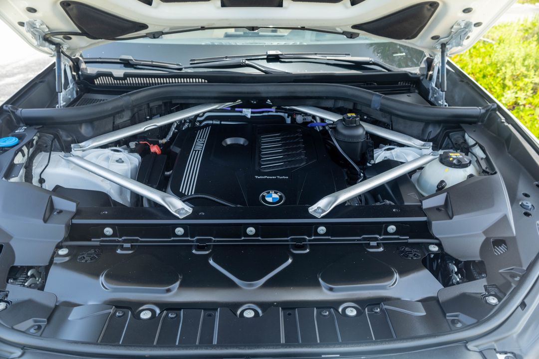 2022 BMW X6