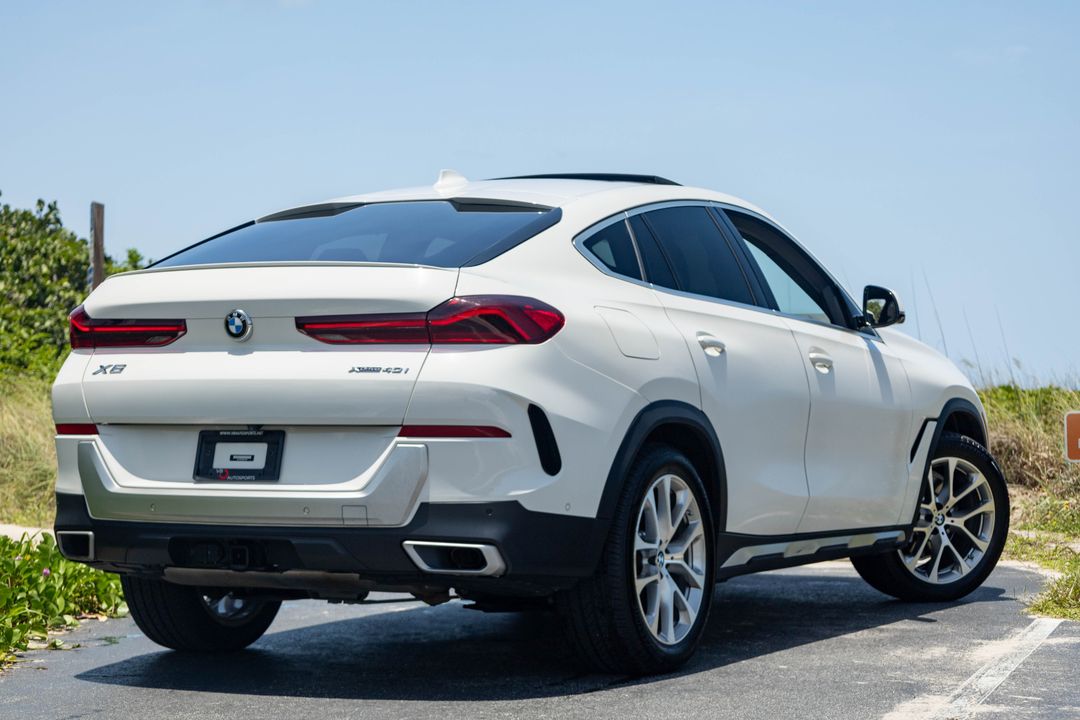 2022 BMW X6