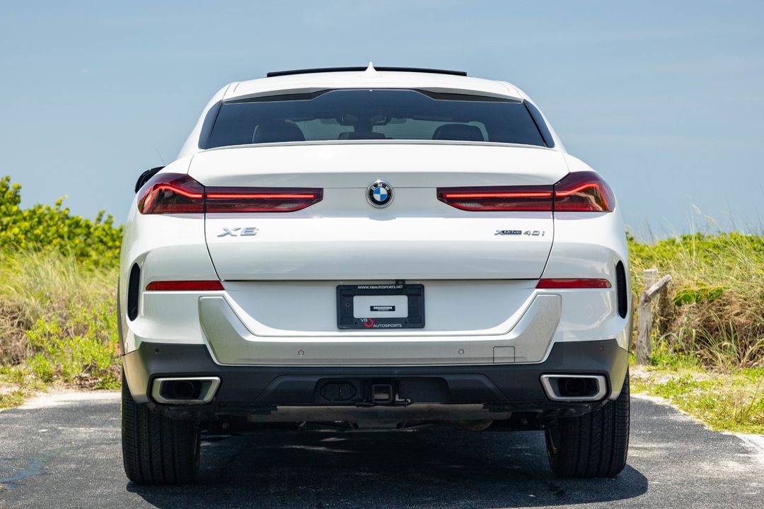 2022 BMW X6