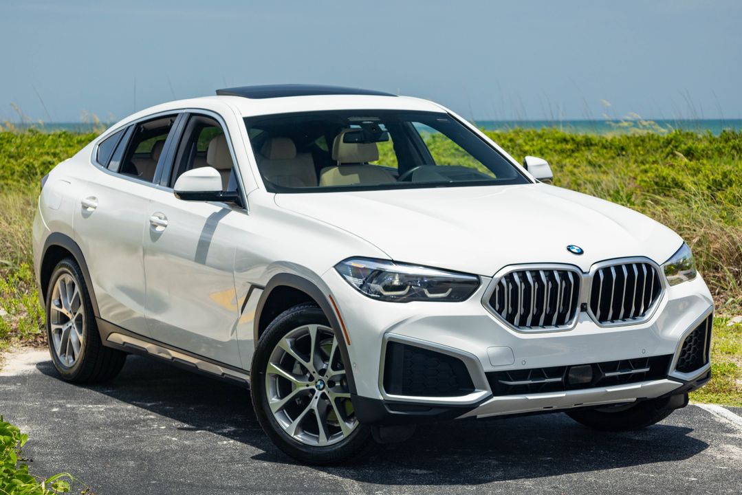 2022 BMW X6