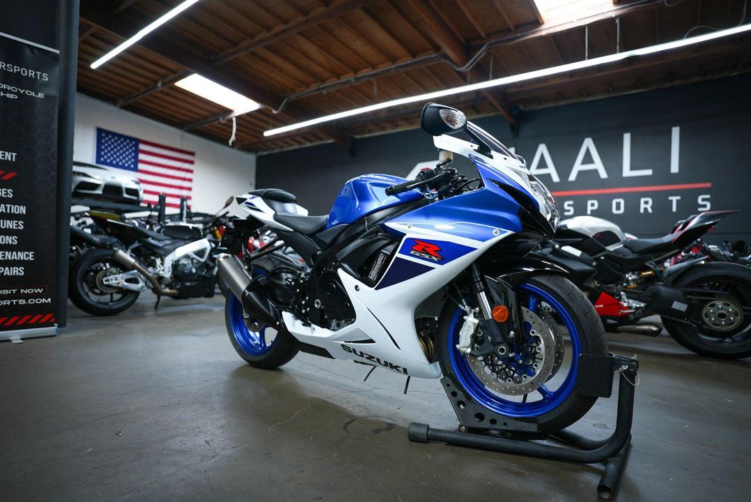 2024 Suzuki GSX-R600M4