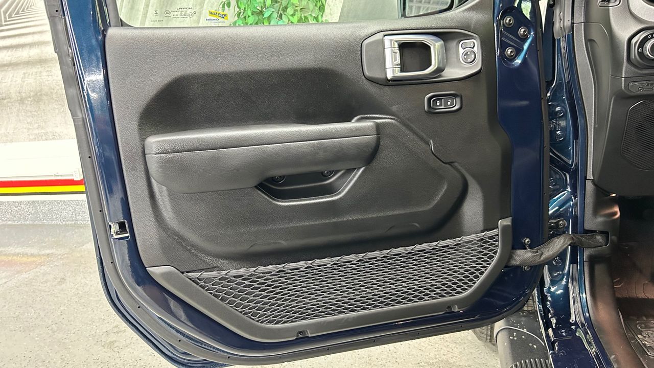 2025 Jeep Wrangler