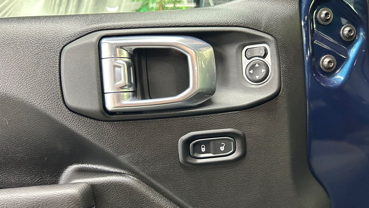 2025 Jeep Wrangler