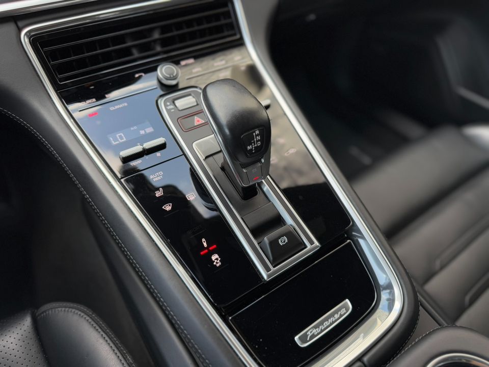 2020 Porsche Panamera