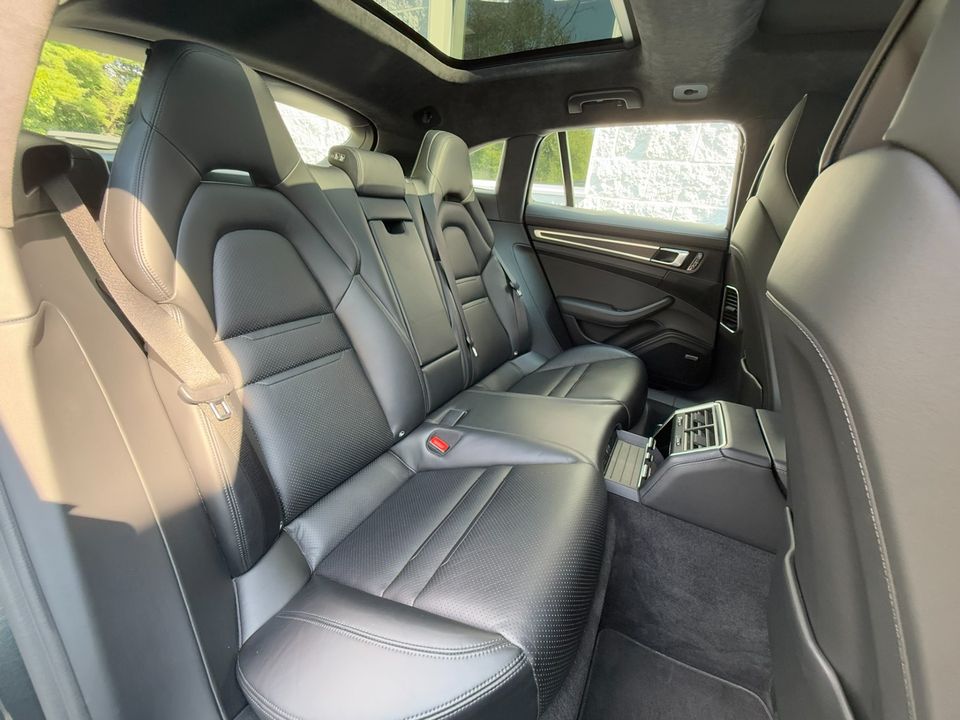 2020 Porsche Panamera