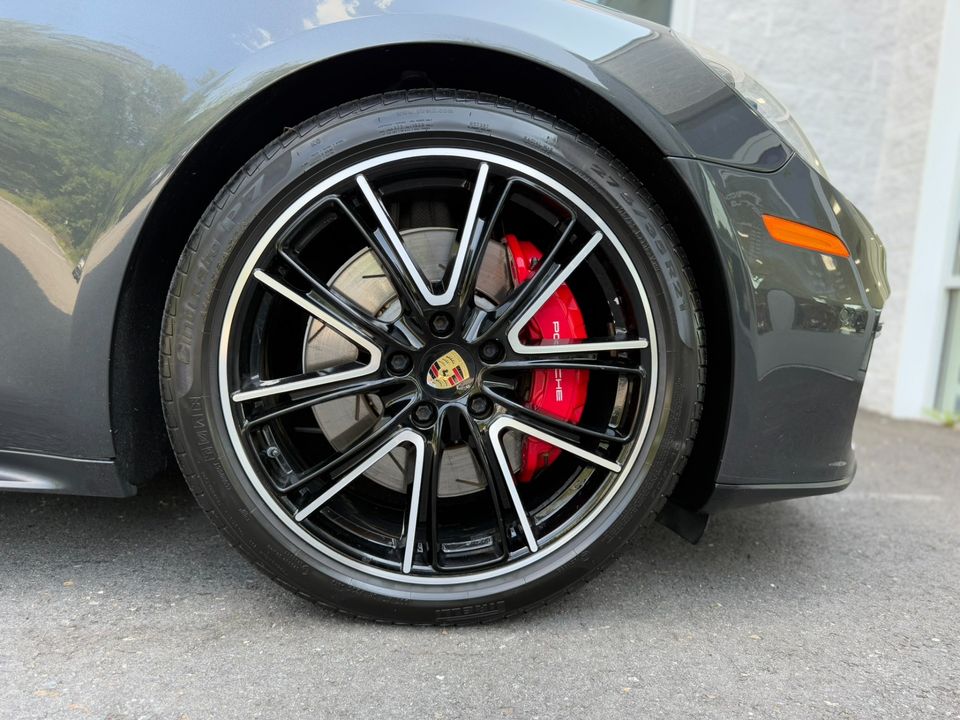 2020 Porsche Panamera