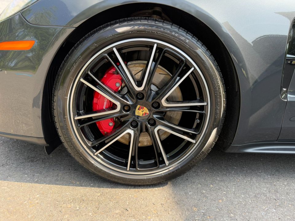 2020 Porsche Panamera
