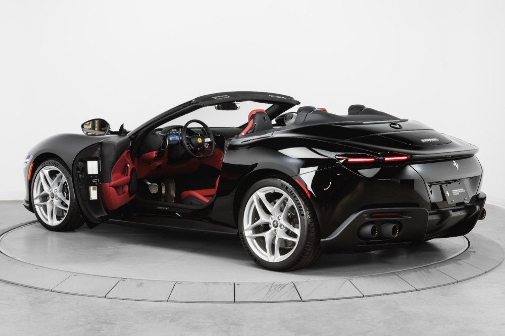 2024 Ferrari Roma Spider