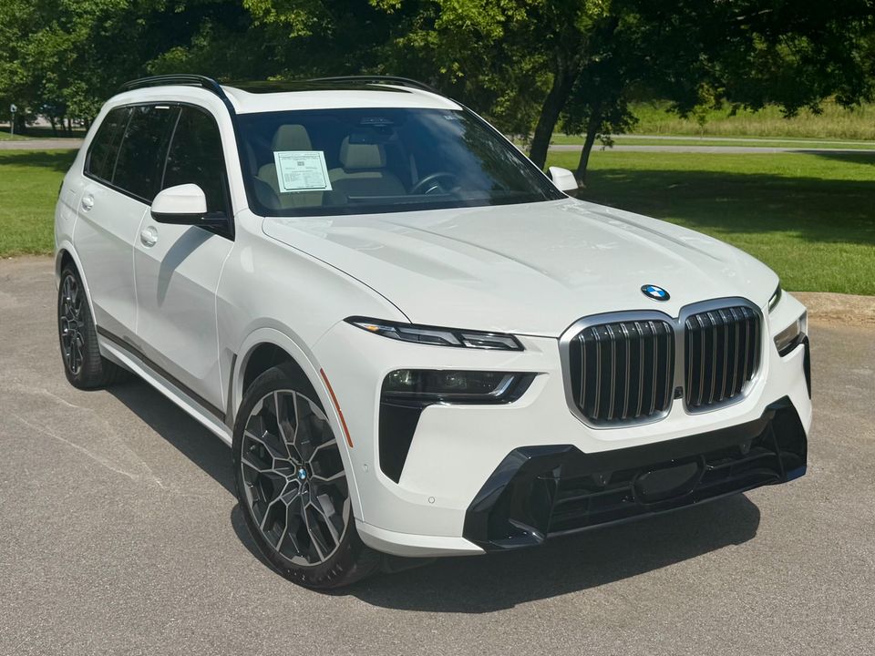 2025 BMW X7