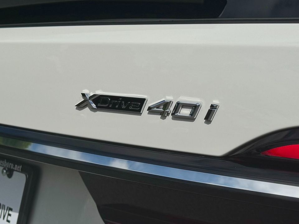 2025 BMW X7