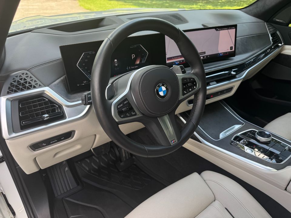 2025 BMW X7