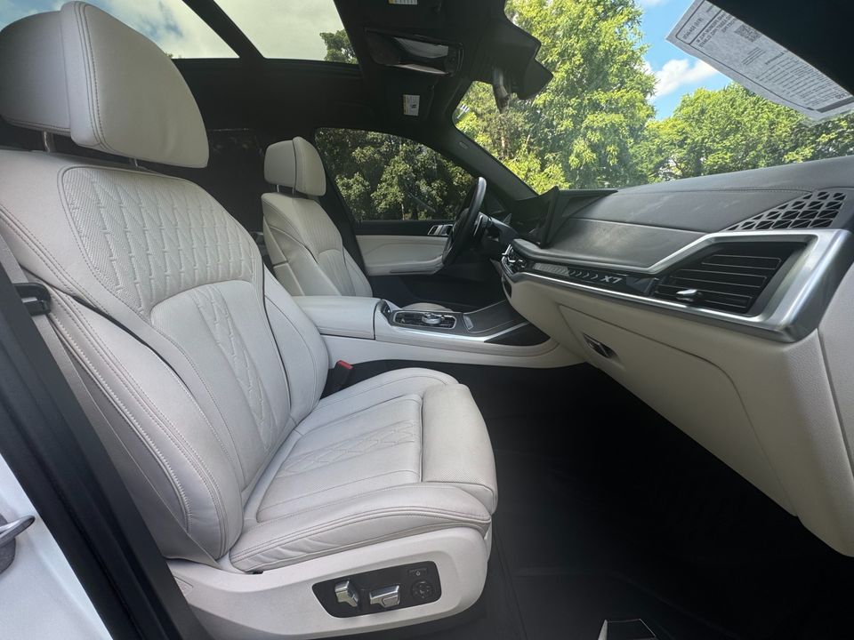 2025 BMW X7