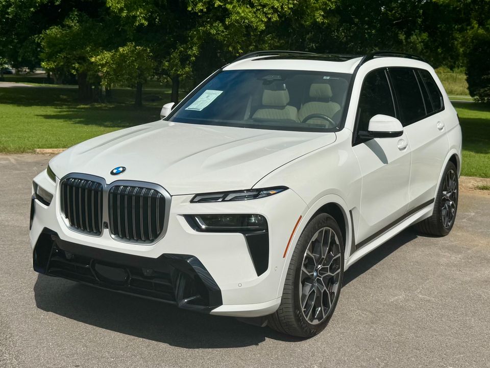 2025 BMW X7