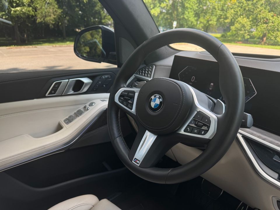 2025 BMW X7