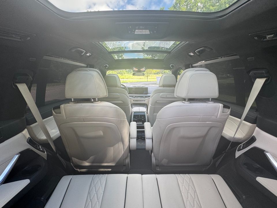 2025 BMW X7