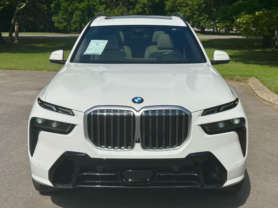 2025 BMW X7