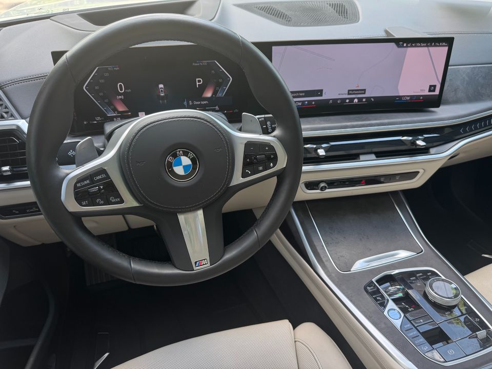 2025 BMW X7