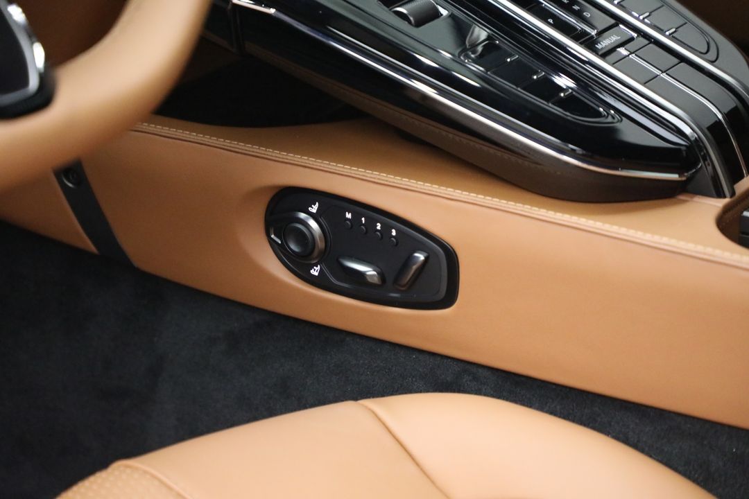 2026 Aston Martin Vantage