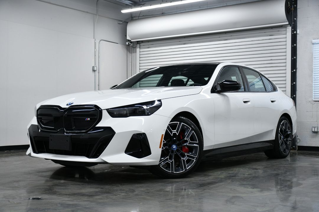 2025 BMW i5