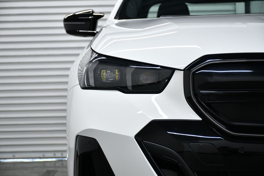 2025 BMW i5