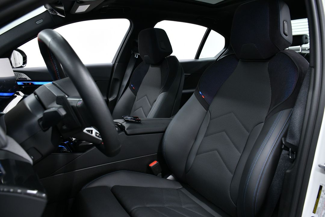 2025 BMW i5