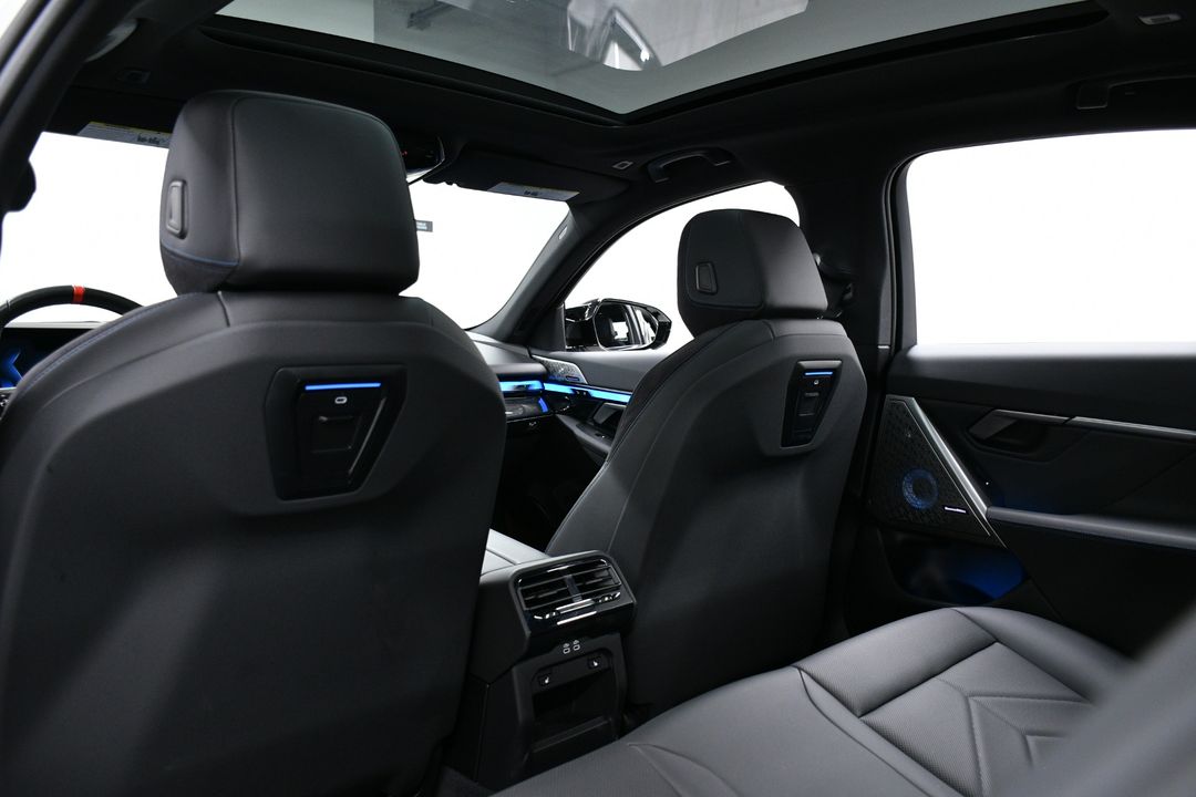 2025 BMW i5