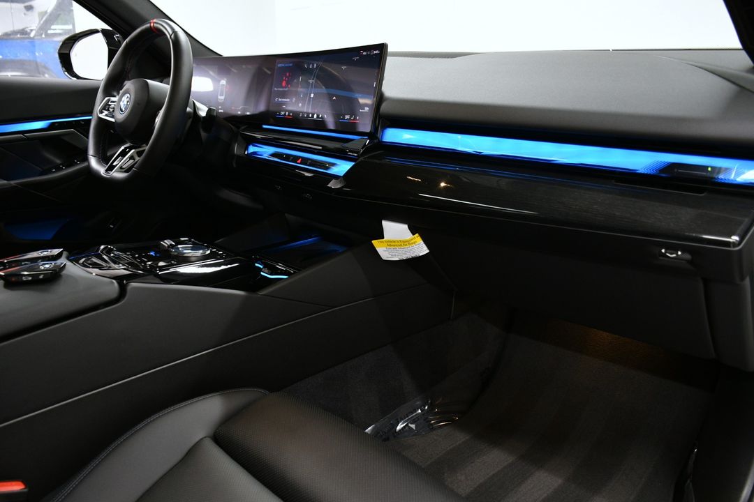 2025 BMW i5