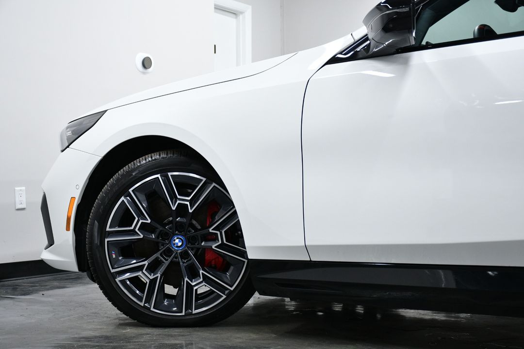 2025 BMW i5