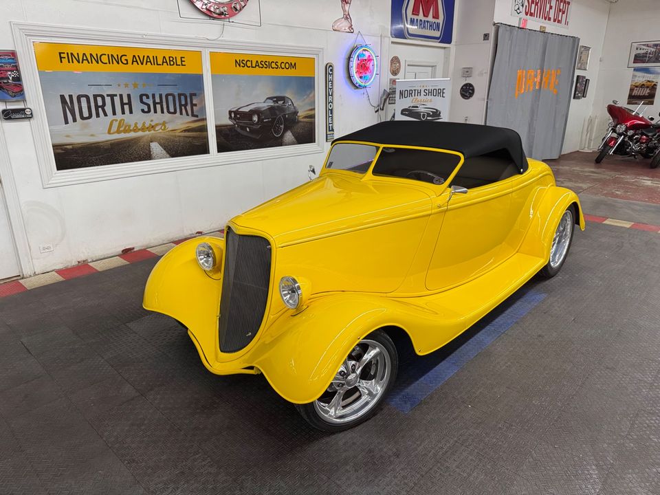 1933 Ford Roadster