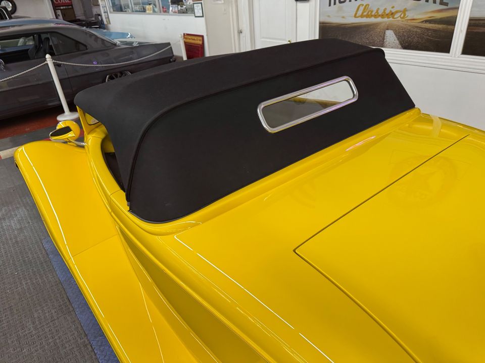 1933 Ford Roadster
