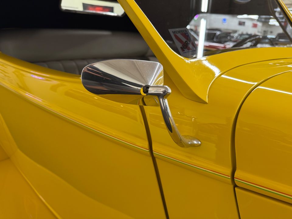 1933 Ford Roadster