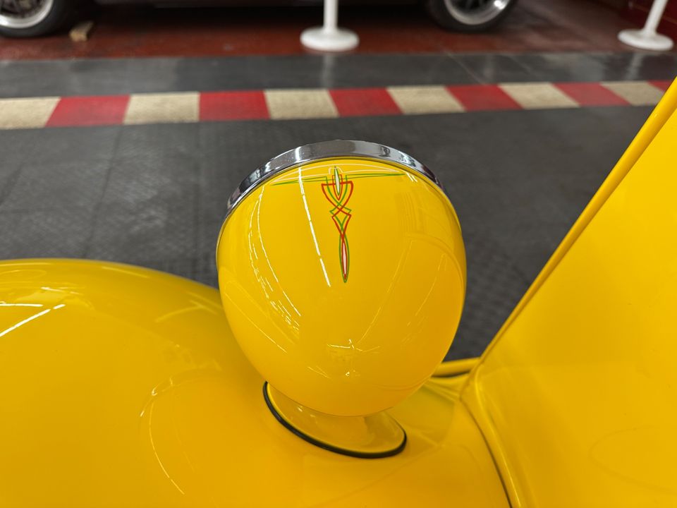 1933 Ford Roadster