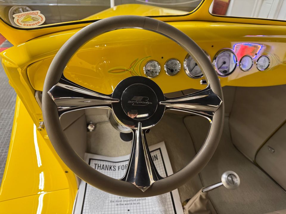 1933 Ford Roadster