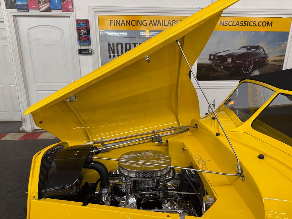1933 Ford Roadster