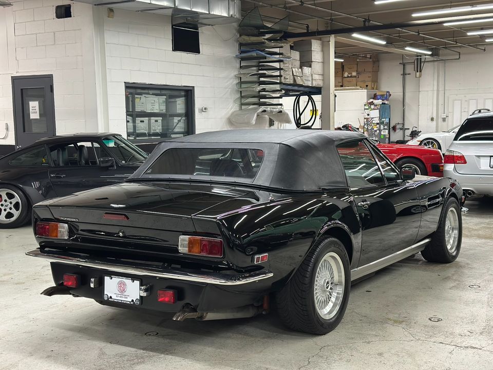 1986 Aston Martin V8 Volante