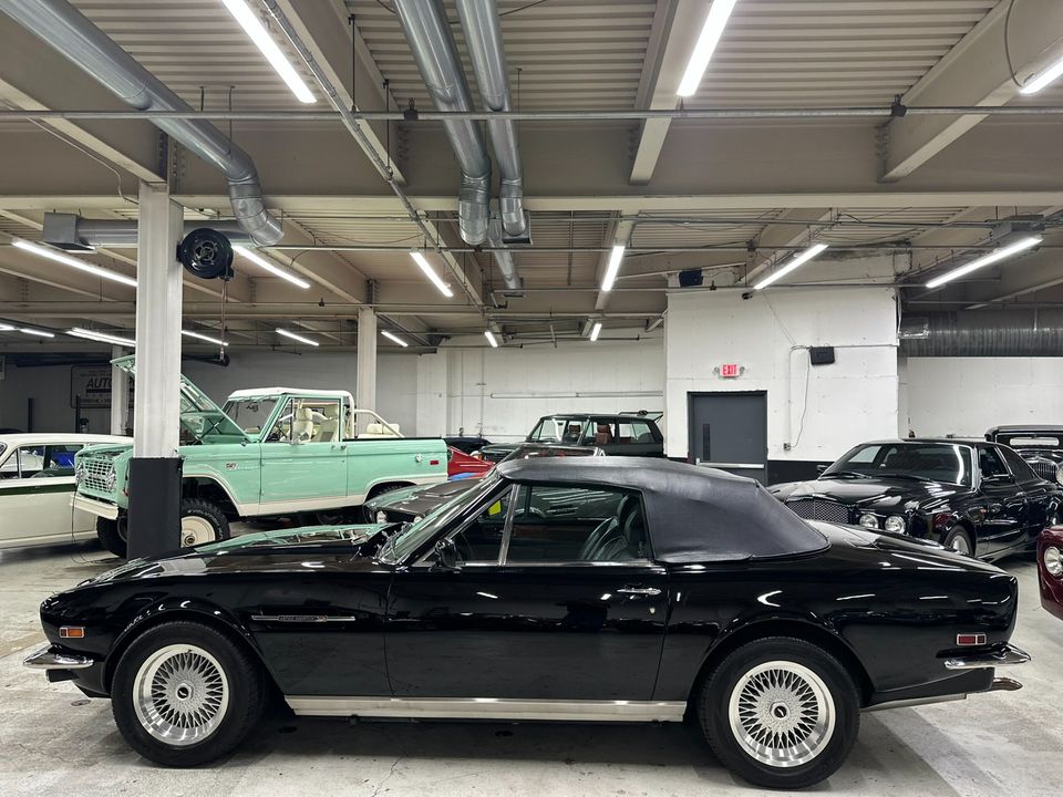 1986 Aston Martin V8 Volante
