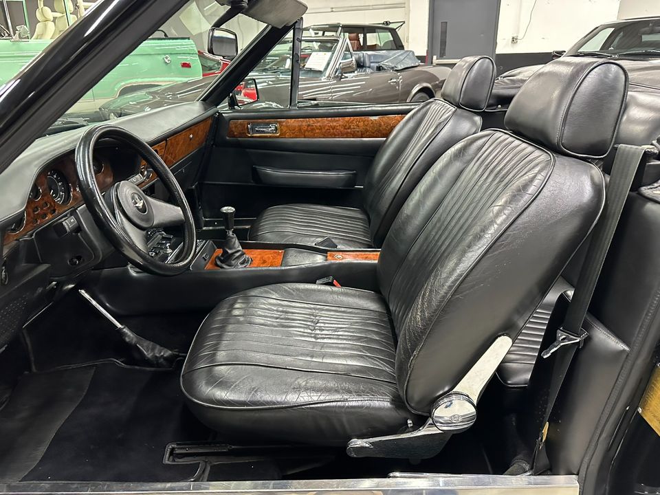 1986 Aston Martin V8 Volante