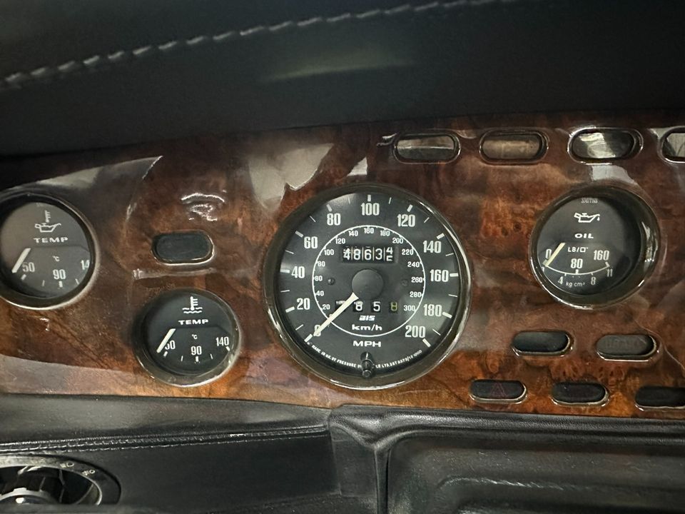 1986 Aston Martin V8 Volante