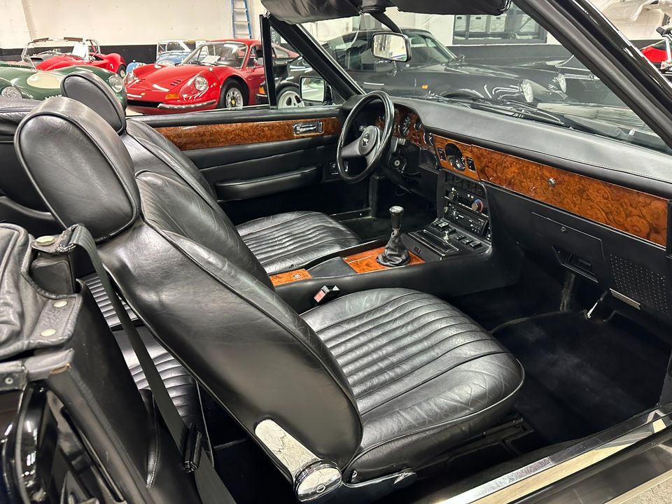 1986 Aston Martin V8 Volante