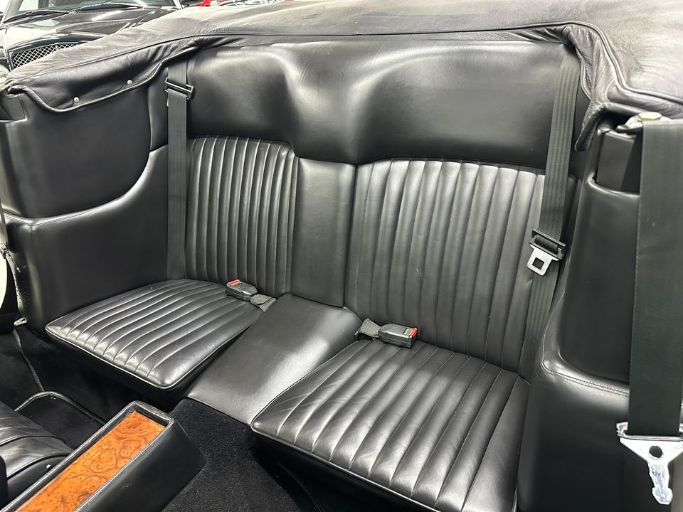1986 Aston Martin V8 Volante