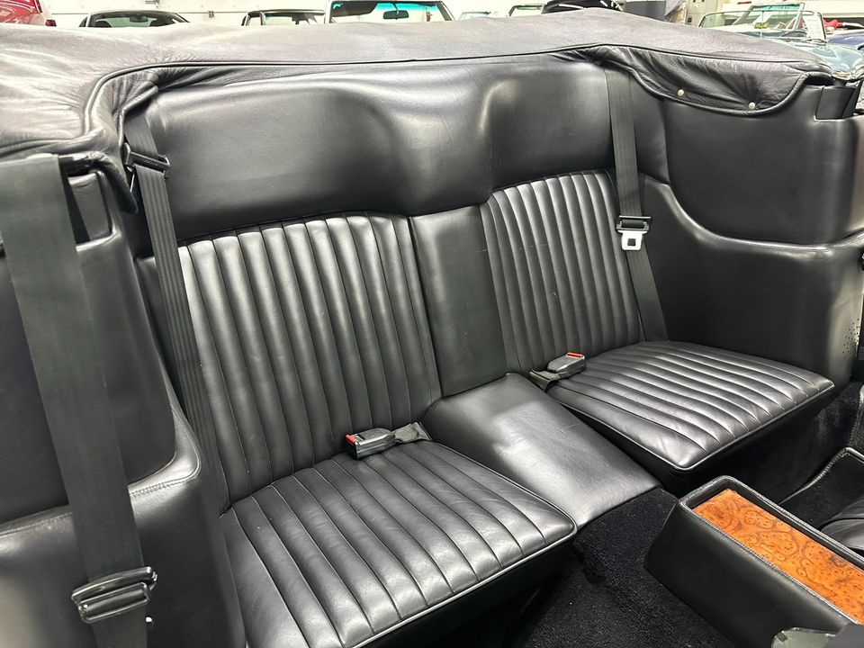 1986 Aston Martin V8 Volante