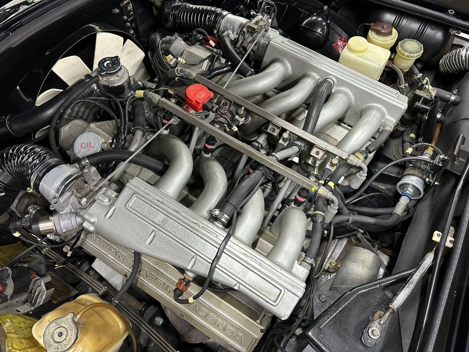 1986 Aston Martin V8 Volante