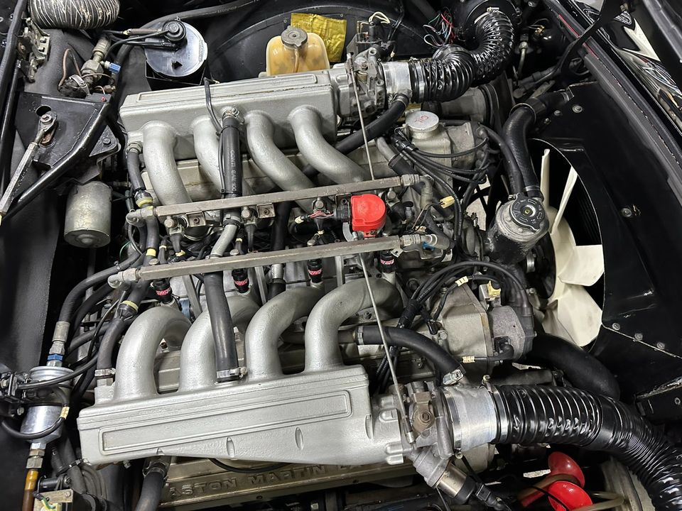 1986 Aston Martin V8 Volante