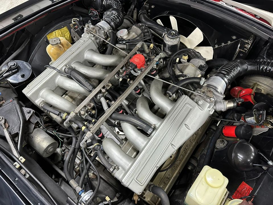 1986 Aston Martin V8 Volante